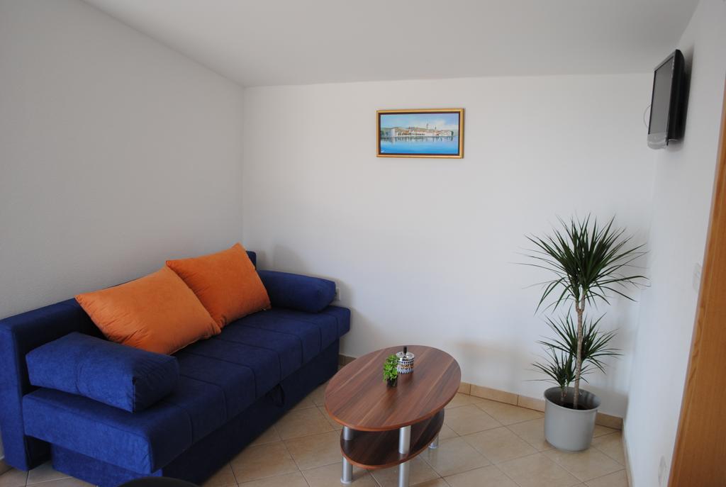 Apartments Kairos - Bili 9 Kaštela Δωμάτιο φωτογραφία