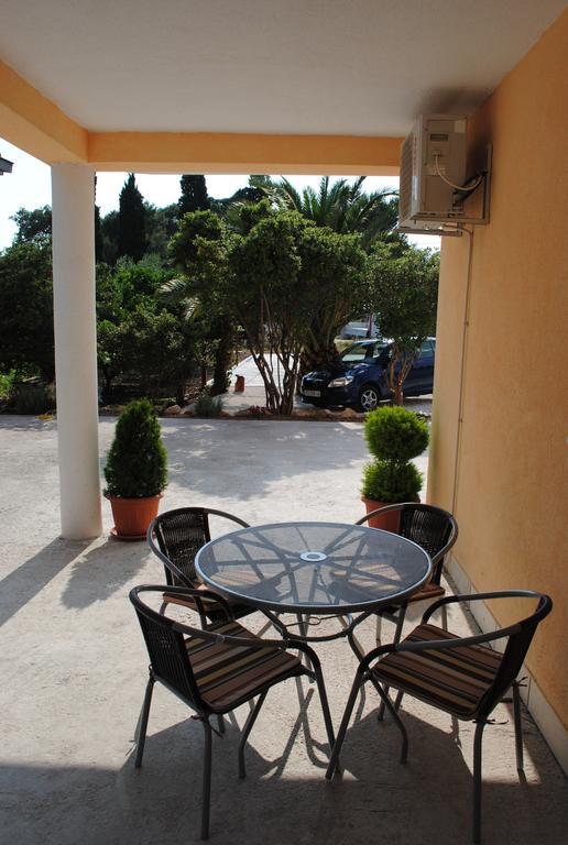 Apartments Kairos - Bili 9 Kaštela Εξωτερικό φωτογραφία