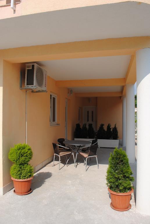 Apartments Kairos - Bili 9 Kaštela Εξωτερικό φωτογραφία