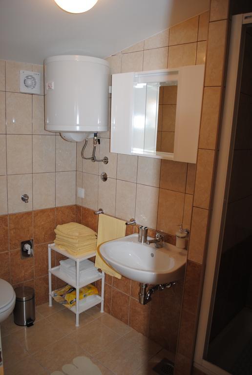 Apartments Kairos - Bili 9 Kaštela Δωμάτιο φωτογραφία