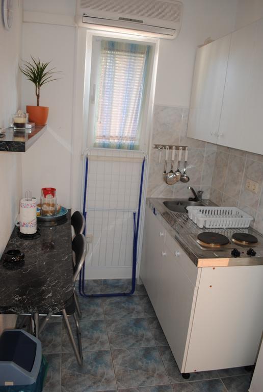 Apartments Kairos - Bili 9 Kaštela Δωμάτιο φωτογραφία
