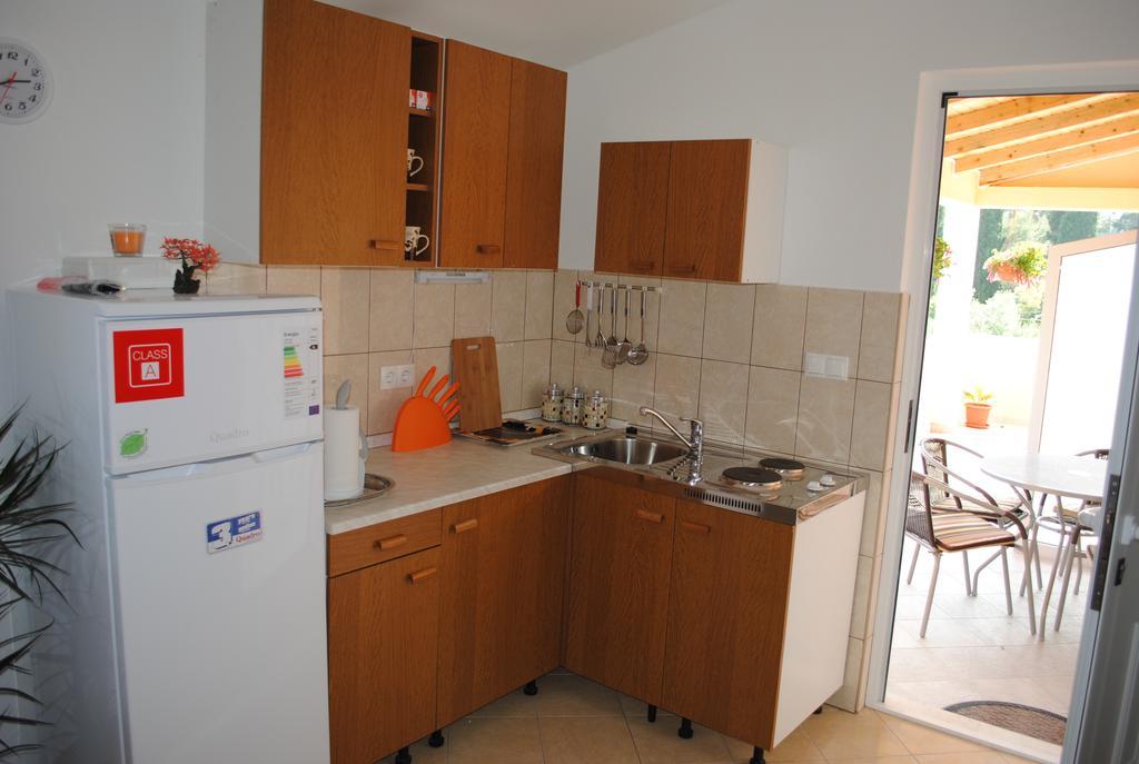 Apartments Kairos - Bili 9 Kaštela Εξωτερικό φωτογραφία